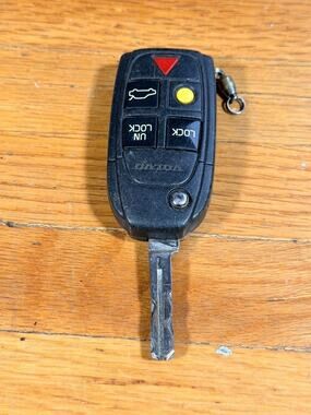 Volvo 5 Button Flip Key Fob Remote Black with Cut Key Blade
